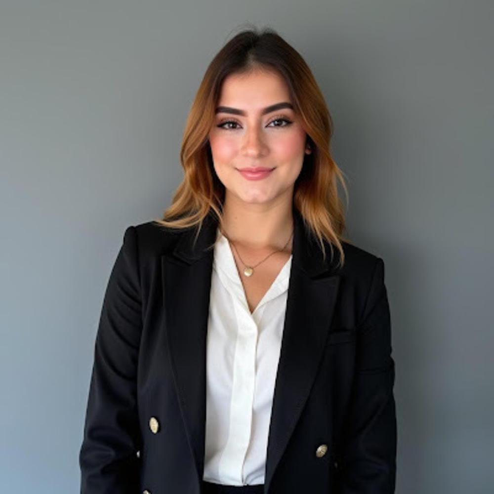 Meet your Posher, Zayra